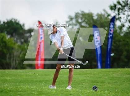 Thumbnail 2 in UIL 2A Golf Finals photogallery.