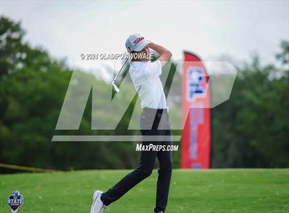 Thumbnail 2 in UIL 2A Golf Finals photogallery.