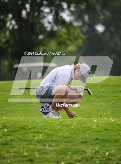 Thumbnail 2 in UIL 2A Golf Finals photogallery.