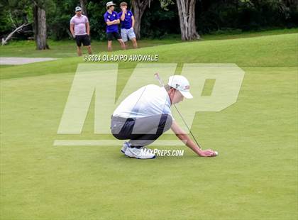 Thumbnail 3 in UIL 2A Golf Finals photogallery.