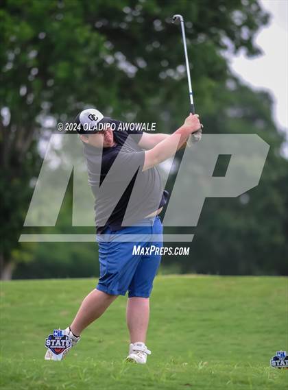 Thumbnail 2 in UIL 2A Golf Finals photogallery.