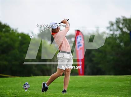 Thumbnail 3 in UIL 2A Golf Finals photogallery.