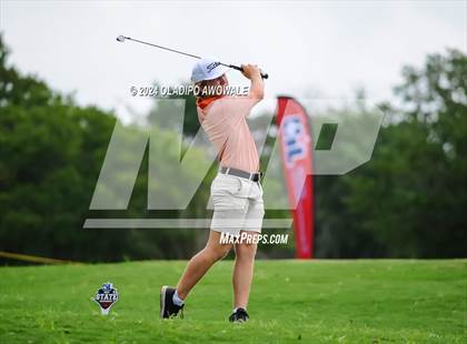 Thumbnail 2 in UIL 2A Golf Finals photogallery.