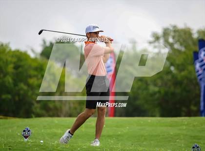 Thumbnail 3 in UIL 2A Golf Finals photogallery.