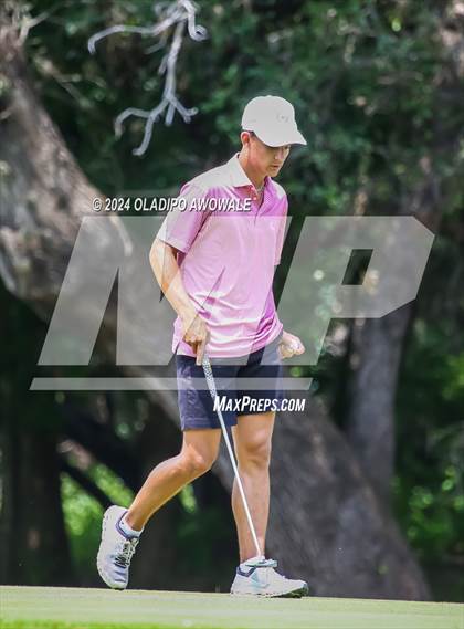 Thumbnail 2 in UIL 2A Golf Finals photogallery.