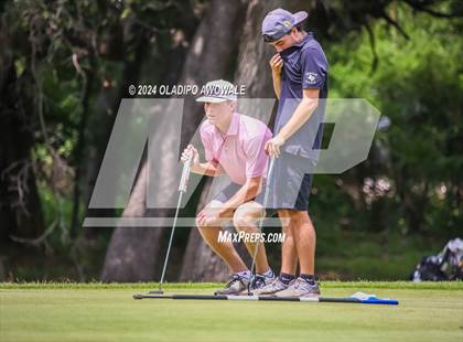 Thumbnail 3 in UIL 2A Golf Finals photogallery.