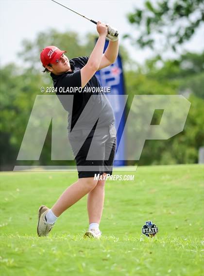 Thumbnail 2 in UIL 2A Golf Finals photogallery.