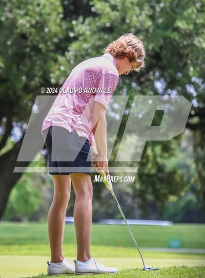 Thumbnail 2 in UIL 2A Golf Finals photogallery.