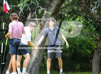 Thumbnail 2 in UIL 2A Golf Finals photogallery.