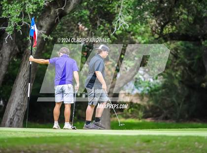 Thumbnail 2 in UIL 2A Golf Finals photogallery.