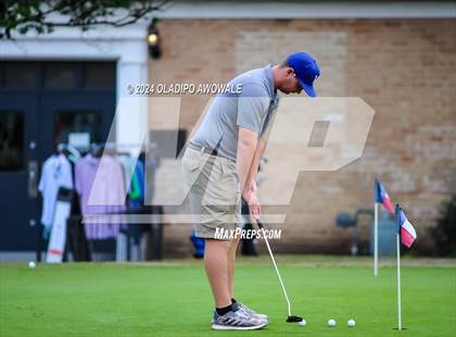 Thumbnail 1 in UIL 2A Golf Finals photogallery.