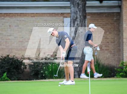 Thumbnail 2 in UIL 2A Golf Finals photogallery.