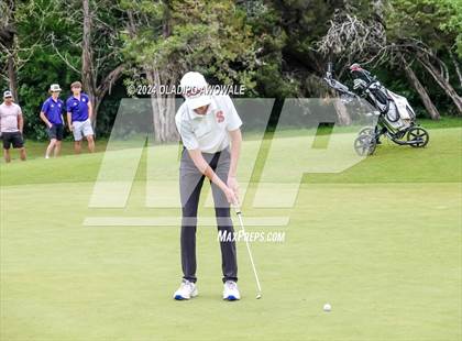 Thumbnail 2 in UIL 2A Golf Finals photogallery.