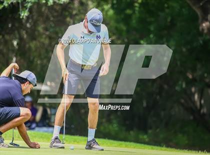 Thumbnail 2 in UIL 2A Golf Finals photogallery.