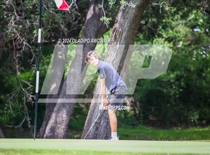 Thumbnail 2 in UIL 2A Golf Finals photogallery.