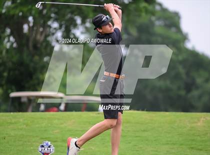 Thumbnail 2 in UIL 2A Golf Finals photogallery.