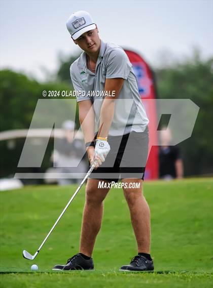 Thumbnail 2 in UIL 2A Golf Finals photogallery.