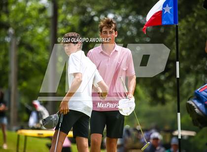 Thumbnail 3 in UIL 2A Golf Finals photogallery.