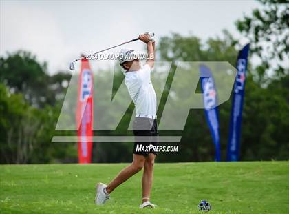 Thumbnail 2 in UIL 2A Golf Finals photogallery.