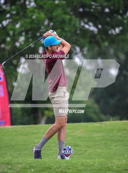 Thumbnail 2 in UIL 2A Golf Finals photogallery.
