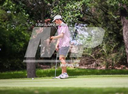 Thumbnail 3 in UIL 2A Golf Finals photogallery.