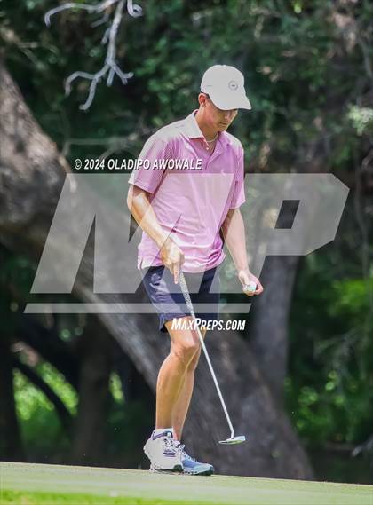 Thumbnail 3 in UIL 2A Golf Finals photogallery.