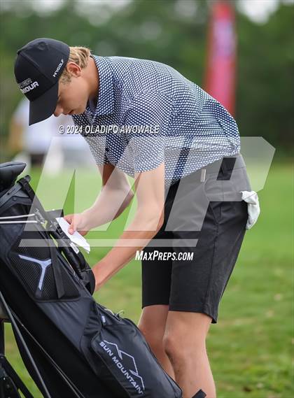 Thumbnail 3 in UIL 2A Golf Finals photogallery.