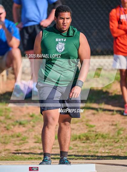 Thumbnail 2 in UIL 6A Track & Field Area 13&14 (Shot Put) photogallery.