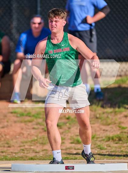 Thumbnail 2 in UIL 6A Track & Field Area 13&14 (Shot Put) photogallery.