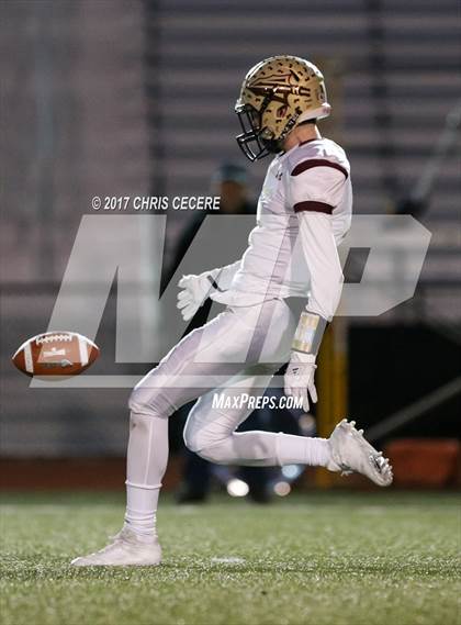 Thumbnail 3 in Cheektowaga vs. Hornell (NYSPHSAA Class B Quarterfinal) photogallery.