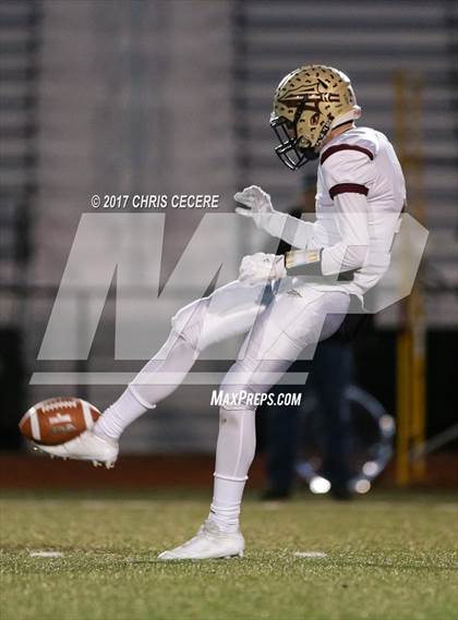 Thumbnail 1 in Cheektowaga vs. Hornell (NYSPHSAA Class B Quarterfinal) photogallery.