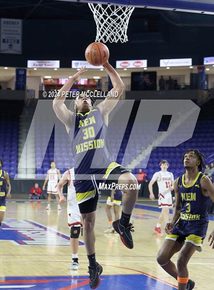 Thumbnail 3 in Hoosac Valley vs. New Mission (MIAA Division 5 Final) photogallery.
