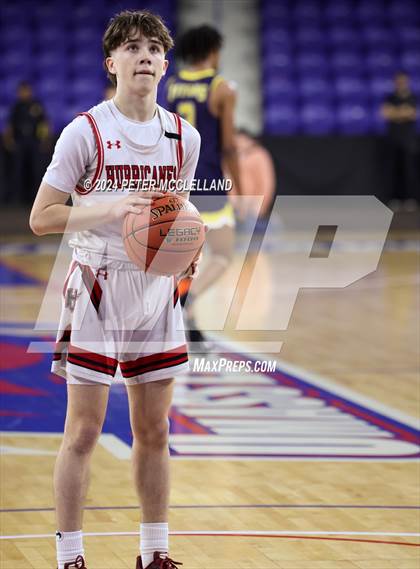 Thumbnail 3 in Hoosac Valley vs. New Mission (MIAA Division 5 Final) photogallery.