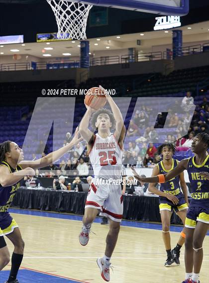 Thumbnail 1 in Hoosac Valley vs. New Mission (MIAA Division 5 Final) photogallery.