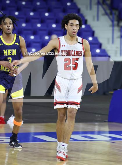 Thumbnail 2 in Hoosac Valley vs. New Mission (MIAA Division 5 Final) photogallery.