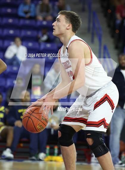 Thumbnail 3 in Hoosac Valley vs. New Mission (MIAA Division 5 Final) photogallery.