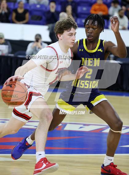 Thumbnail 2 in Hoosac Valley vs. New Mission (MIAA Division 5 Final) photogallery.