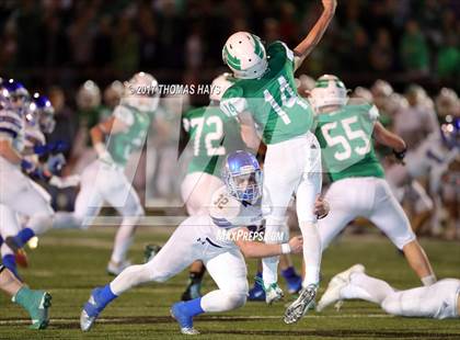 Thumbnail 3 in Wall vs Brock (UIL 3A Regional Playoff) photogallery.