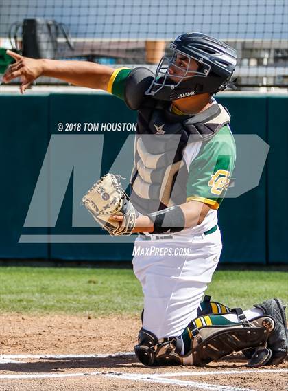Thumbnail 1 in Ontario Christian vs Notre Dame photogallery.