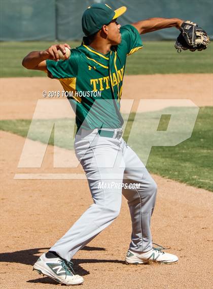Thumbnail 2 in Ontario Christian vs Notre Dame photogallery.