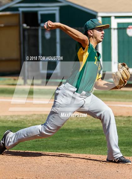 Thumbnail 2 in Ontario Christian vs Notre Dame photogallery.