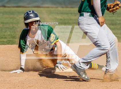 Thumbnail 2 in Ontario Christian vs Notre Dame photogallery.