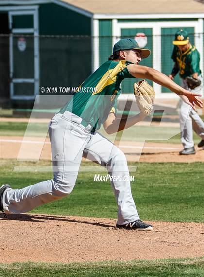 Thumbnail 2 in Ontario Christian vs Notre Dame photogallery.