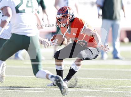 Thumbnail 1 in Stratton vs. Cheyenne Wells (CHSAA Class A 6-Man Final) photogallery.