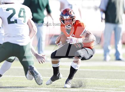 Thumbnail 2 in Stratton vs. Cheyenne Wells (CHSAA Class A 6-Man Final) photogallery.