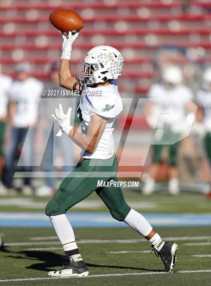 Thumbnail 2 in Stratton vs. Cheyenne Wells (CHSAA Class A 6-Man Final) photogallery.