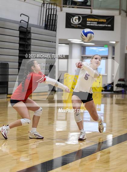 Thumbnail 2 in Pocatello vs Bonneville (IHSAA 4A First Round) photogallery.