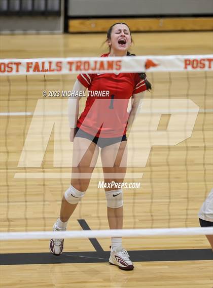 Thumbnail 2 in Pocatello vs Bonneville (IHSAA 4A First Round) photogallery.