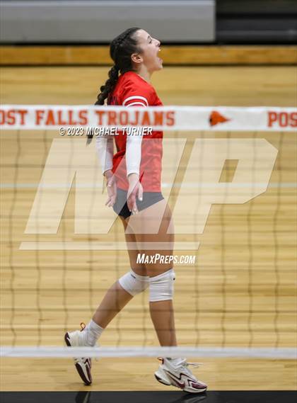 Thumbnail 1 in Pocatello vs Bonneville (IHSAA 4A First Round) photogallery.