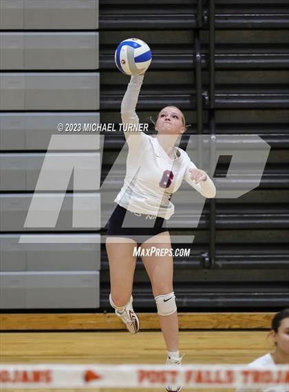 Thumbnail 3 in Pocatello vs Bonneville (IHSAA 4A First Round) photogallery.